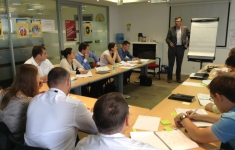 Концерн «Шелл» совместно с компанией MAN Truck and Bus RUS запускают цикл тренингов для руководител Концерн «Шелл» совместно с компанией MAN Truck and Bus RUS запускают цикл тренингов для руководител