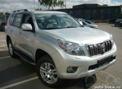 Toyota Land Cruiser  2010 .