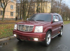 Cadillac Escalade  2002 .