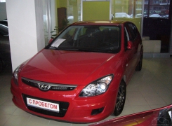 Hyundai i30  2009 .