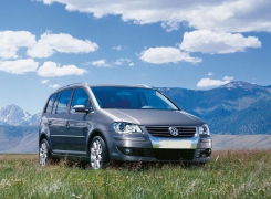 Volkswagen Touran  2010 .