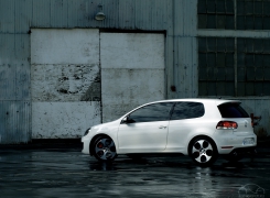 Volkswagen Golf  2010 .