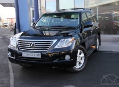 Lexus LX  2008 .
