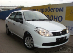 Renault Symbol  2010 .