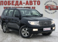 Toyota Land Cruiser  200 2010 .