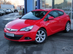 Opel Astra  2012 .